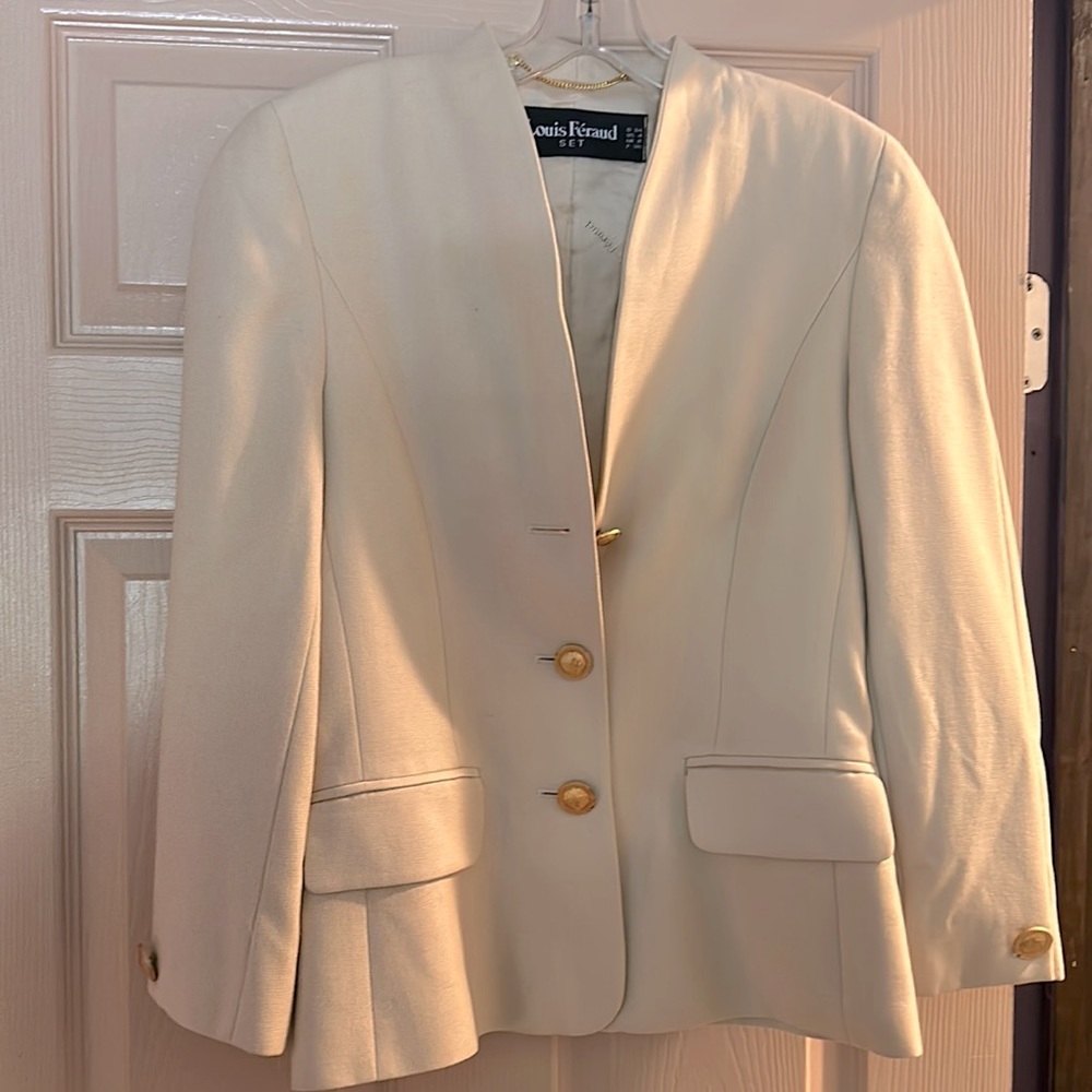 Vintage blazer gold buttons